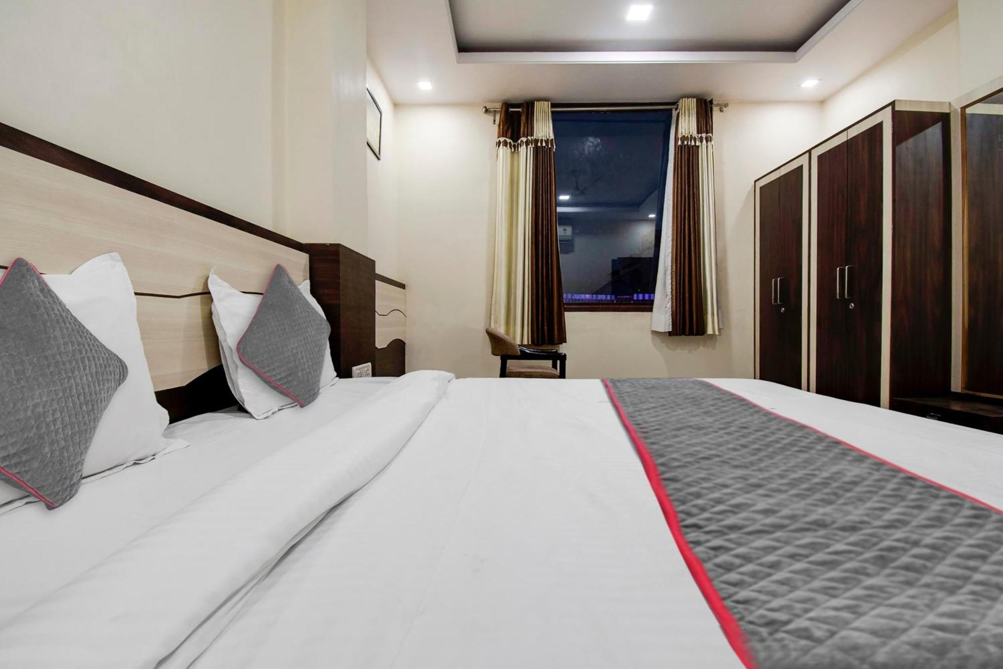 Hotel Capital O Pink Peral Divisione di Divisione di Jaipur Esterno foto