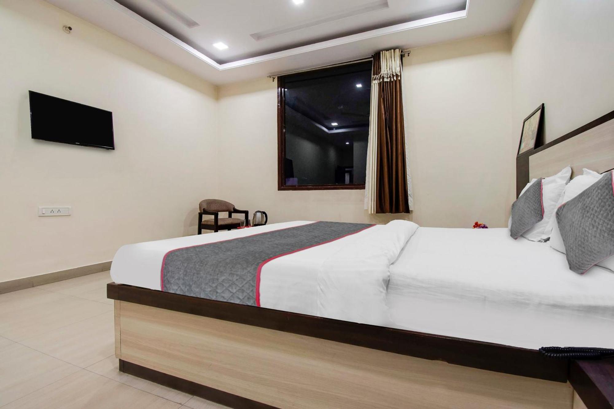 Hotel Capital O Pink Peral Divisione di Divisione di Jaipur Esterno foto