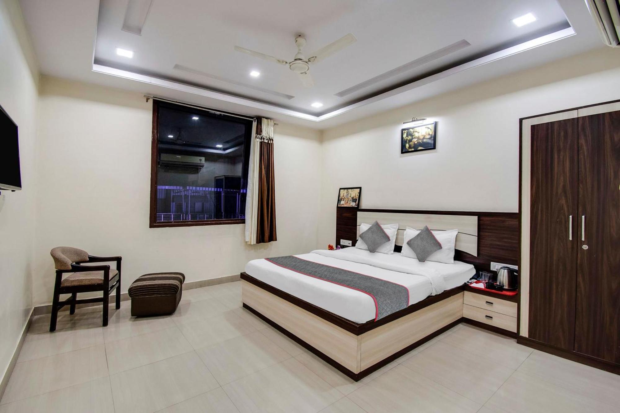 Hotel Capital O Pink Peral Divisione di Divisione di Jaipur Esterno foto