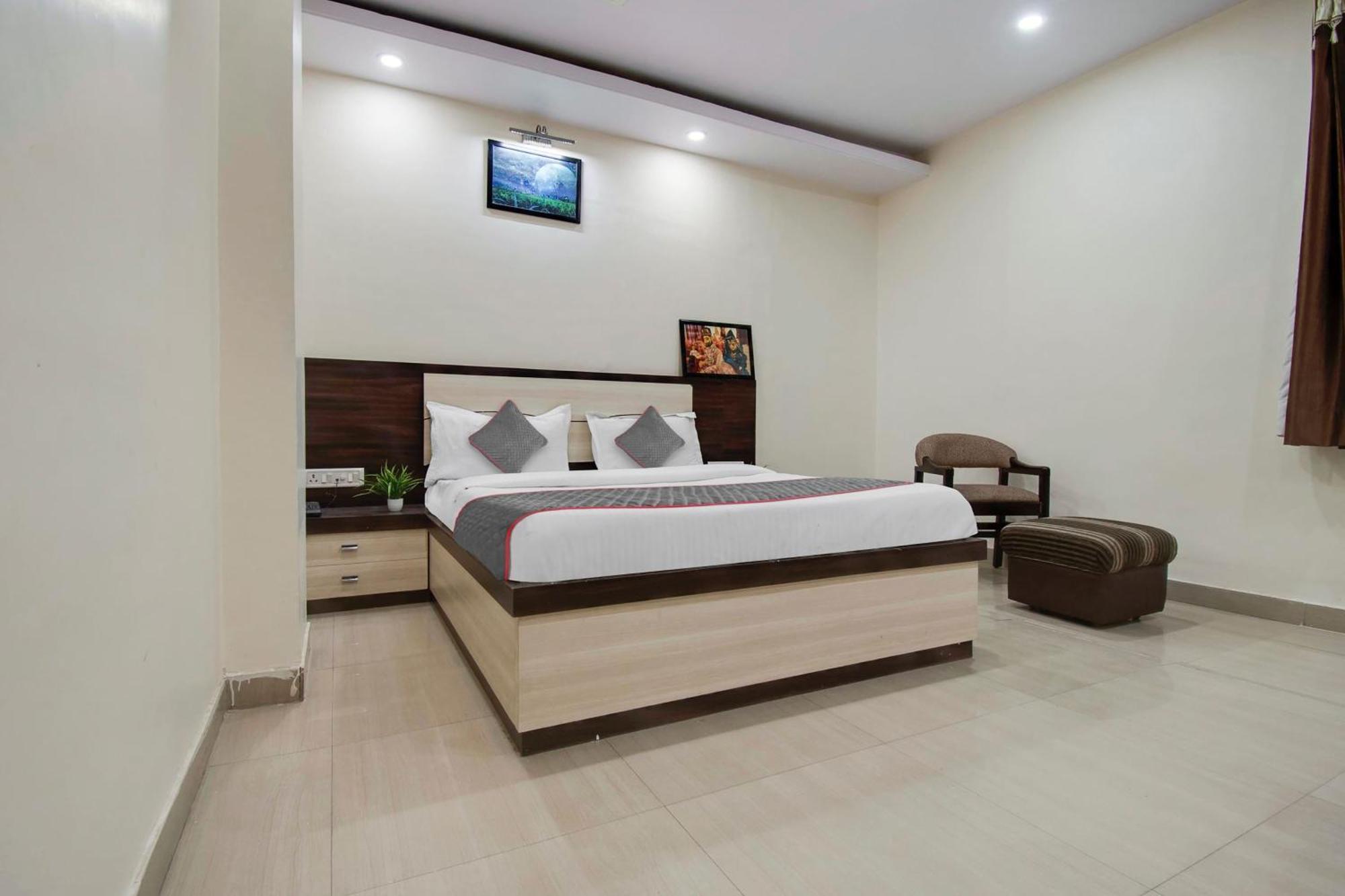 Hotel Capital O Pink Peral Divisione di Divisione di Jaipur Esterno foto