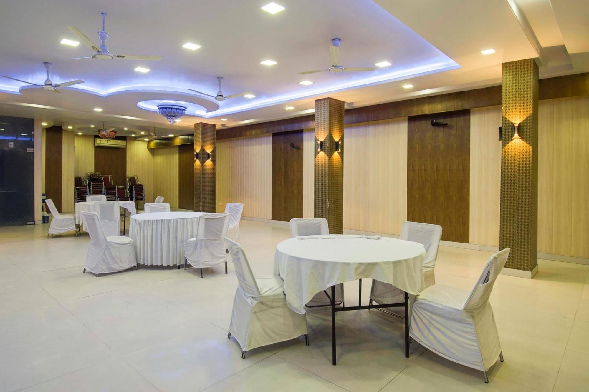 Hotel Capital O Pink Peral Divisione di Divisione di Jaipur Esterno foto