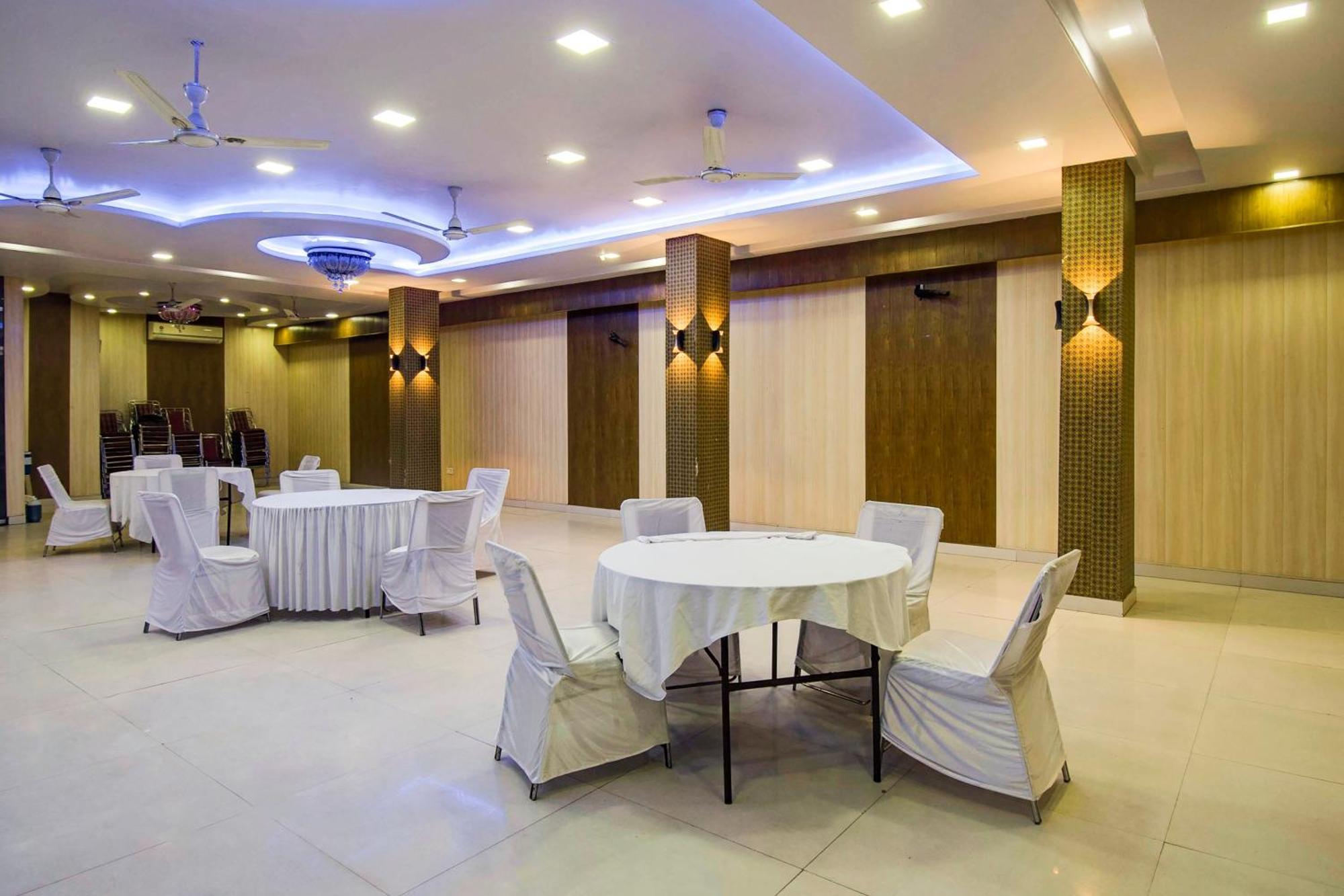 Hotel Capital O Pink Peral Divisione di Divisione di Jaipur Esterno foto